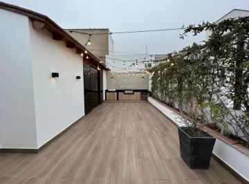 Exclusivo Dúplex en Venta – Las Casuarinas, Surco 320 m² | 4 Dormitorios | Terraza | 2 Cocheras