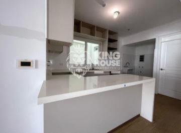 Venta de Exclusivo Departamento de Estreno en Sexto Piso en Surco a $199, 000