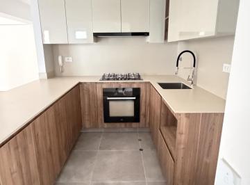 Piso 4 | Balcón - Jardín | Flat