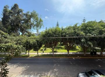 Venta de Departamento en Chacarilla Frente a Parque