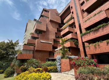 Departamento en venta en Santiago de Surco - 326 m², 3 dormitorios