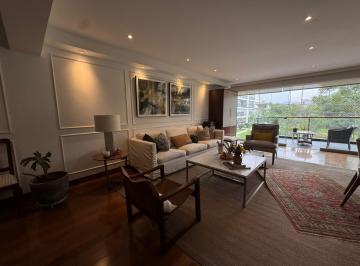Departamento en venta en Santiago de Surco - 200 m², 3 dormitorios