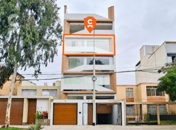 Flat de 119 m² en Venta | Urb. Las Nazarenas – Santiago de Surco | 3 Dormitorios