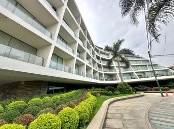 Venta de Espectacular Departamento con Vista a Parque en Zona Exclusiva Cerca a El Polo.
