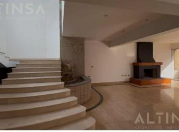 Departamento en Santiago de Surco, Entre La Embajada de Estados Unidos y Centro Comercial El Polo