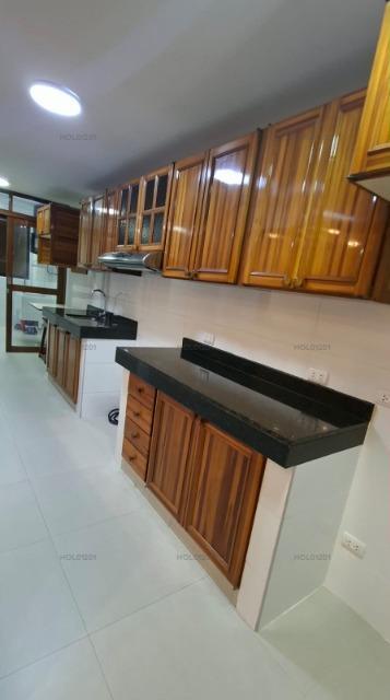 Vendo Lindo y Acogedor Flat Remodelado en 1er Piso con Vista a La Calle