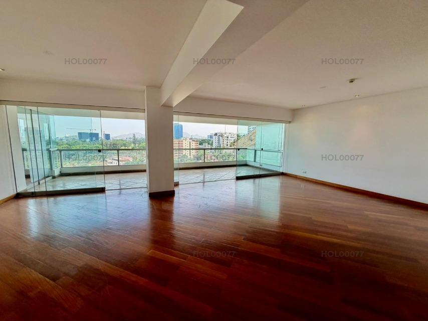 Venta Amplio Dpto. Cerros de Camacho, Surco, Super Precio