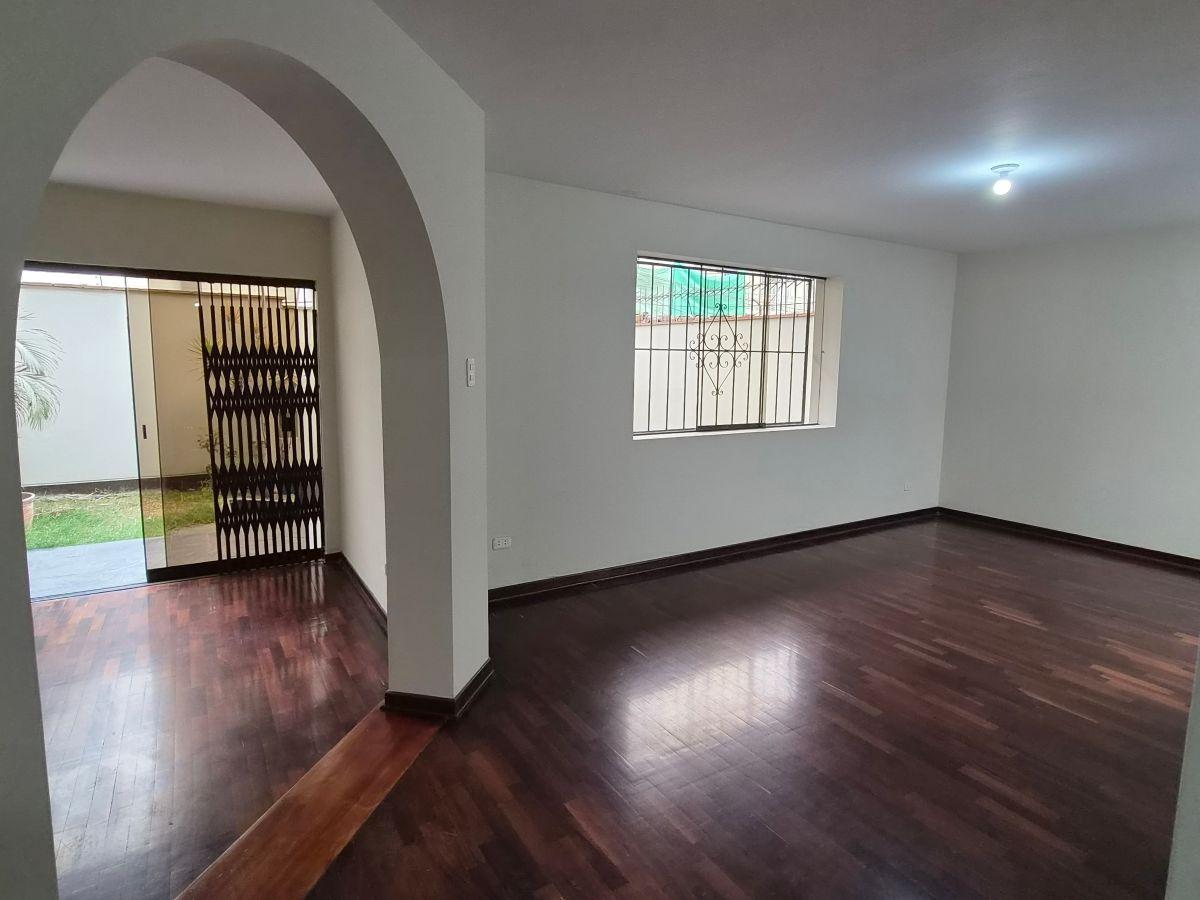 Departamento en venta en Santiago de Surco - 129 m², 3 dormitorios
