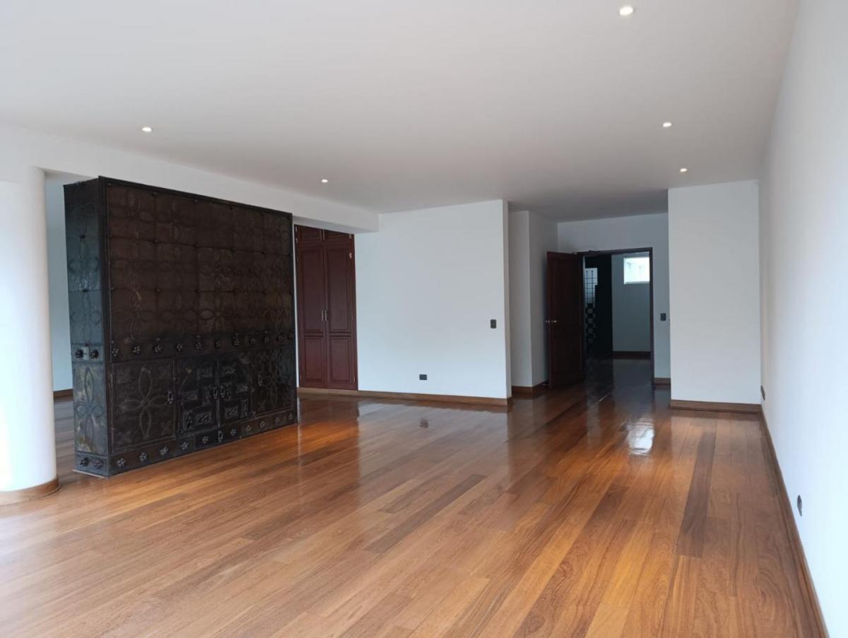 Venta Departamento Duplex - Santiago de Surco