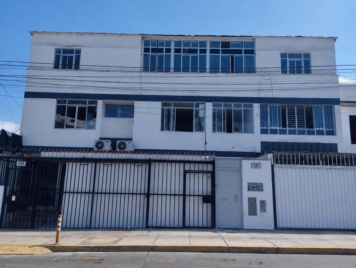 Venta de Departamento en La Alborada - Surco