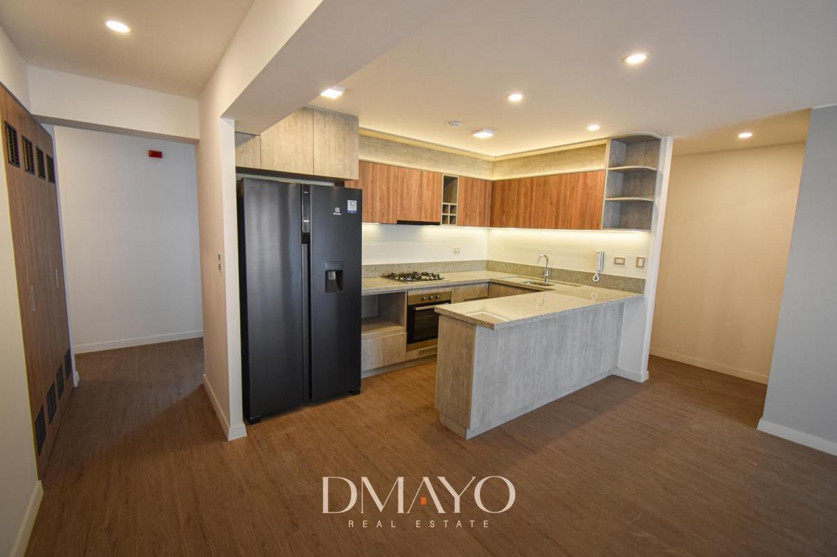 Venta Departamento de 3 Dormitorios en Primer Piso en Surco Chacarilla del Estanque