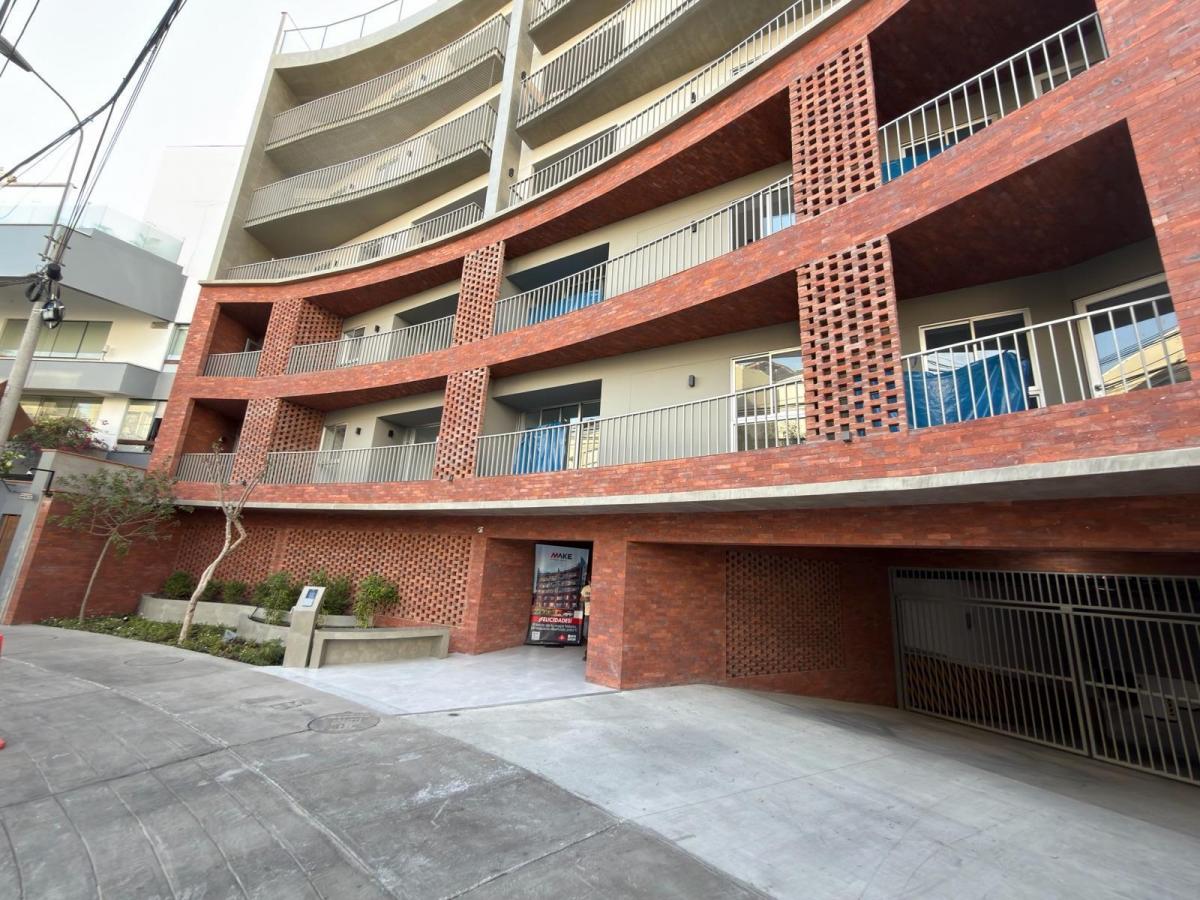 Departamento en venta en Santiago de Surco - 104 m², 3 dormitorios