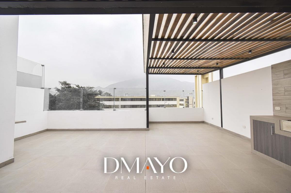 Duplex en Venta de 240 m², Terraza Privada, 3 Dormitorios 01 Cochera, Monterrico