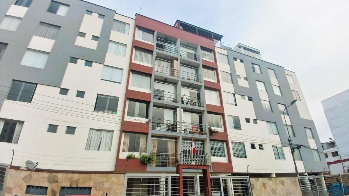 Vendo Departamento en Surquillo con Cochera Mas Azotea