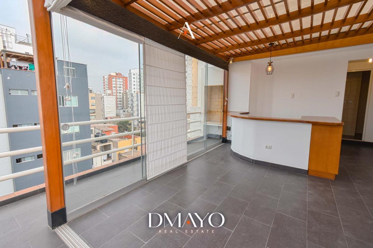 Exclusivo Dúplex de 124 m² en Esquina con Terraza Privada Cochera – La Calera