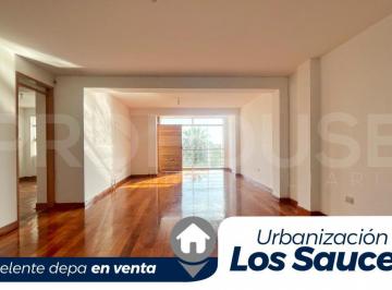 Urb. Los Sauces - Depa Frente a Parque en Venta