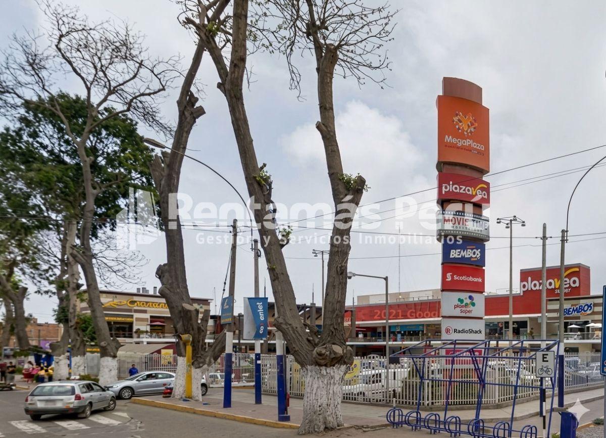 Alquilo Terreno Comercial de 11, 271 m² a Una Cuadra de Upc, Plaza Vea - Chorrillos