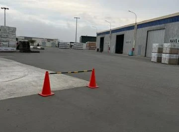 Alquiler de Terreno con Losa y Naves en Lurín