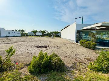 Venta de Terreno de 261 m² en Exclusivo Condominio Playa Coral
