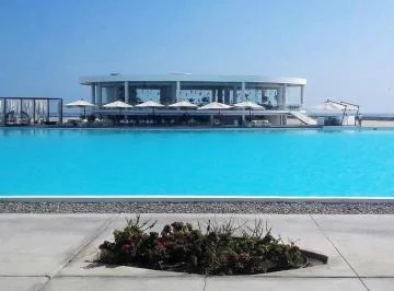 Venta Ultimo Terreno Esquina de 450 m² en Primera Fila en Playa La Jolla