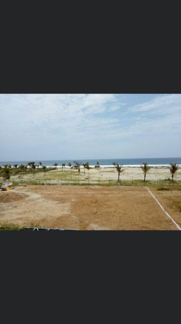 Vendo Terreno Flat en Malecón Condominio Las Palmeras N 1, Fila 1, Playa Punta Sal.
