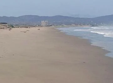 Terreno de 3825 m² en Venta con Vista Al Mar, Canoas de Punta Sal