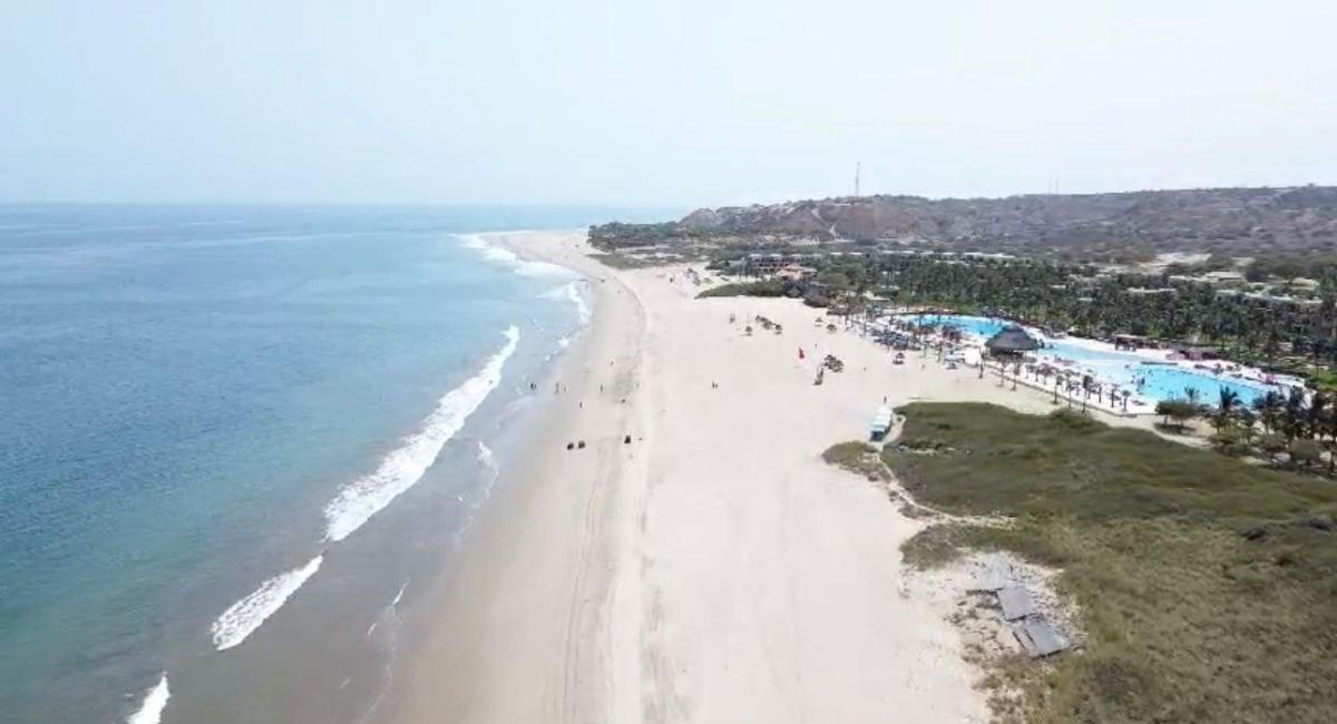 Terreno en Canoas de Punta Sal, 303 m² | Inscrito | Cerca Al Mar