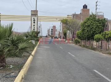 Terreno en Venta de 127.20 m² en La I Etapa de La Urb. Los ficus.(T. Eneque)