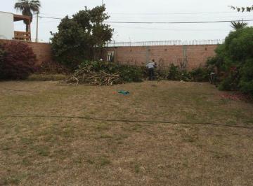 Venta de Terreno Frente a Parque