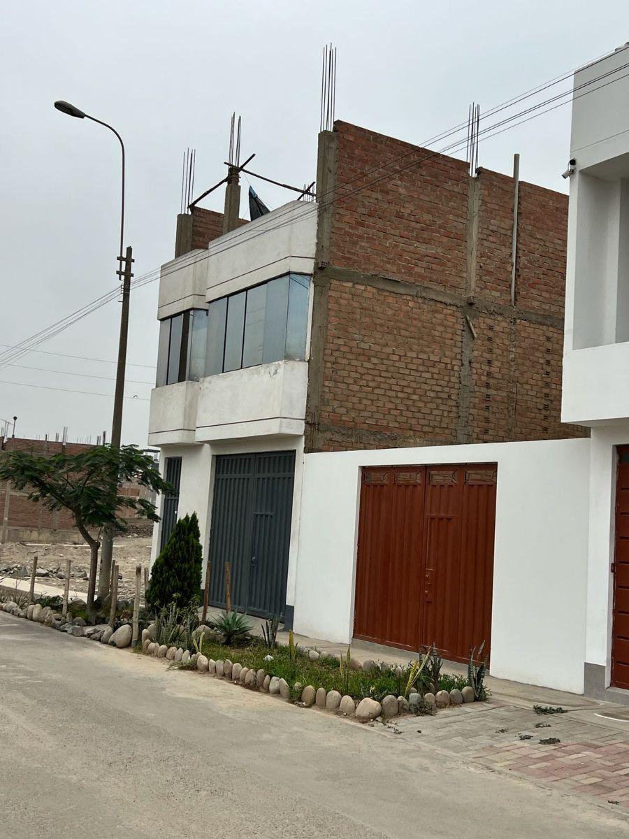 Vendo Amplio Terreno - Av Ramiro Plialé - Lurigancho Chosica