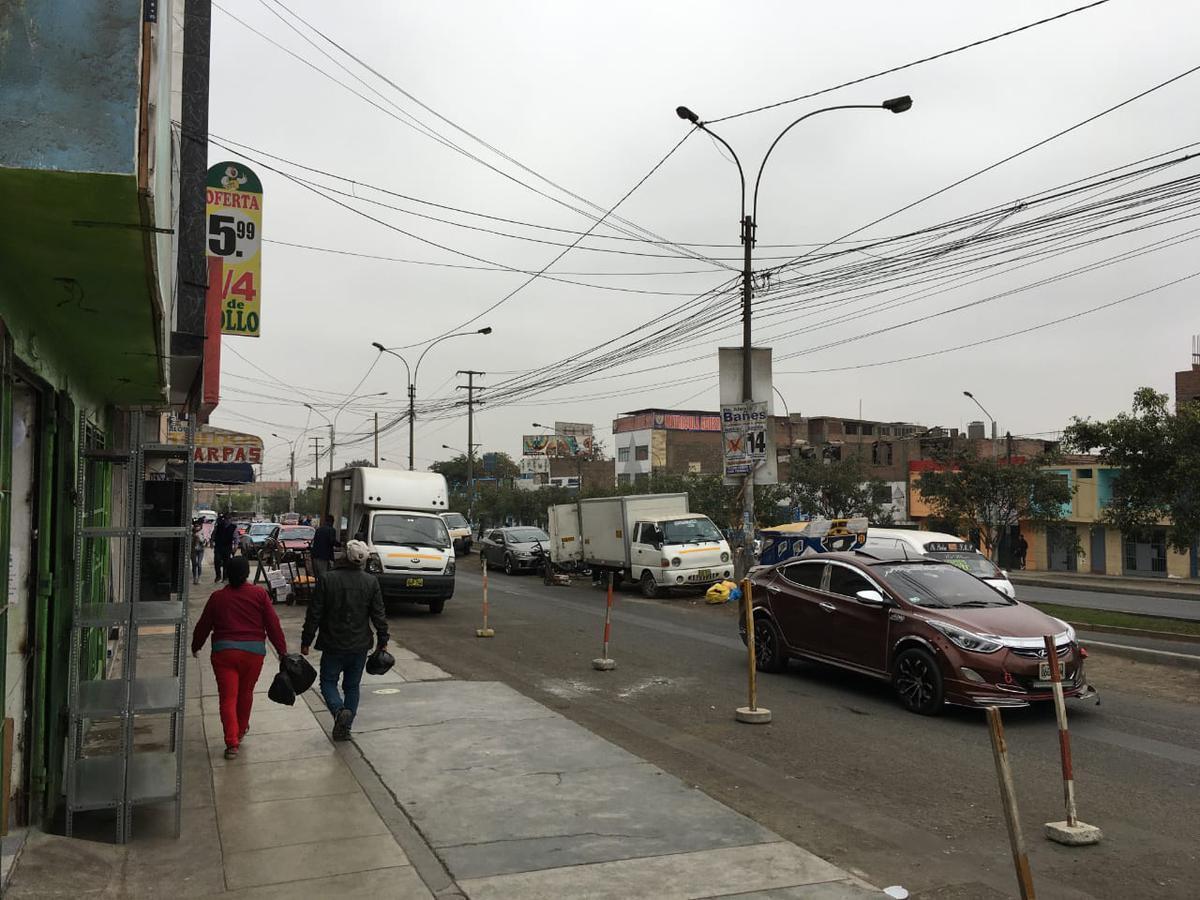 Vendo Terreno Comercial Residencial en Avenida Tupac Amaru 29, Comas