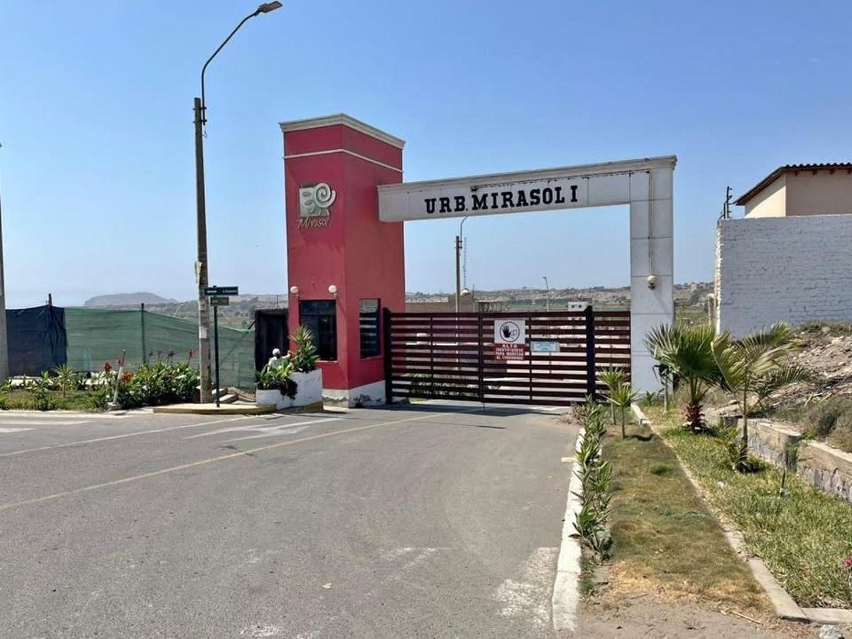Terreno en Esquina en Huacho – Urb. Mirasol I Etapa