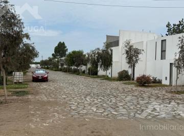 Venga de Terreno Residencial Las Arboledas de Santa Maria Huacho