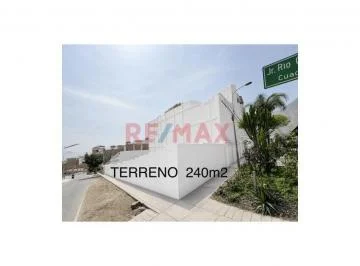 Venta Terreno en Esquina Doble Frente Param 5 Pisos