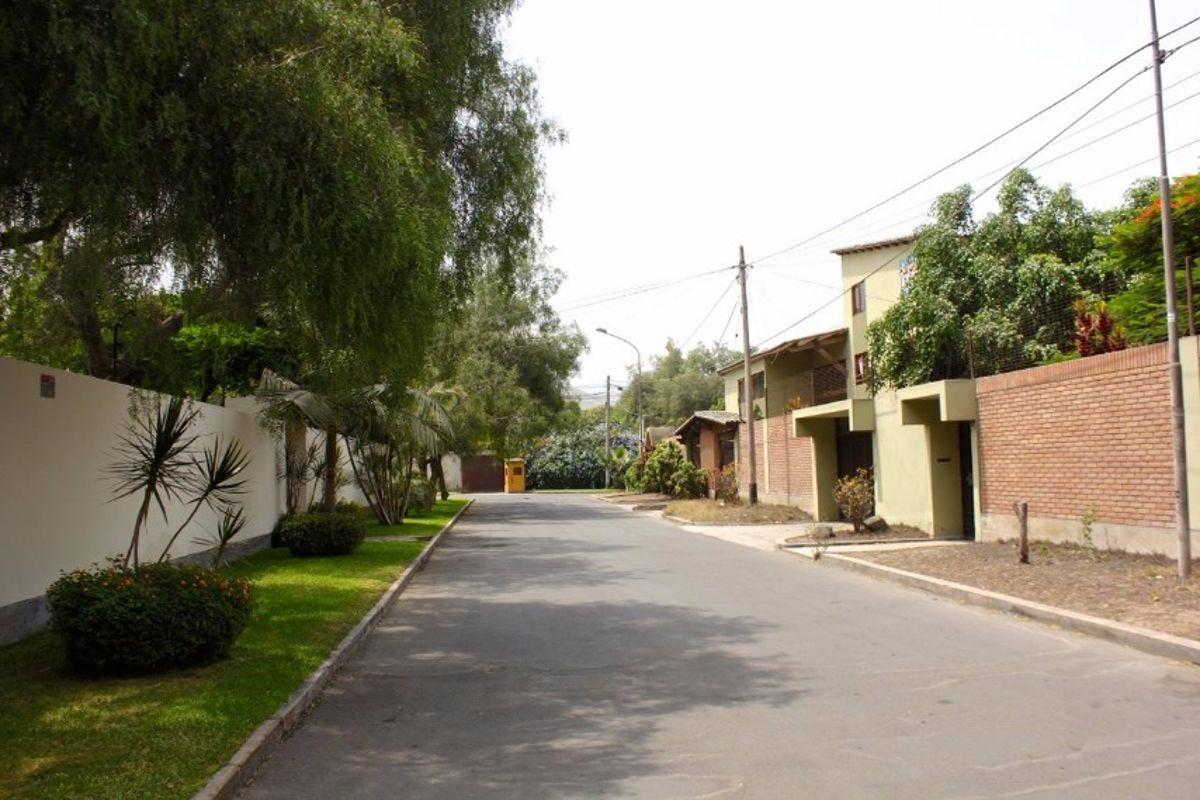 Vendo Terreno 925 m² en Abetos, Rinconada Baja - La Molina
