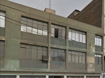 Vendo Edificio o Terreno en La Avenida Iquitos