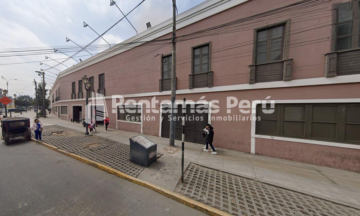 Terreno Comercial de 5, 543 m² en Venta Barrios Altos - Cercado de Lima