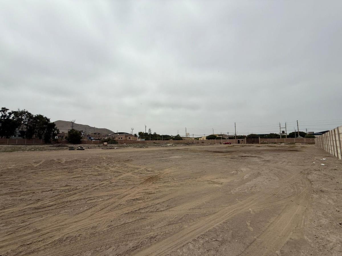 Venta de Terreno de 18, 067 m² en Zona Comercial Lurin