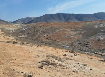 Terreno con Posibilidad de Venta Parcial o Total en Matarani Islay - 10hc