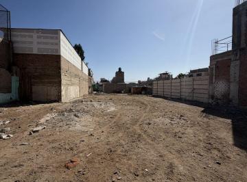 Terreno Comercial de 961.71 m² en Pleno Centro de Pisco, a Media Cuadra de La Plaza de Armas.