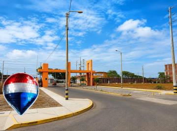 Ocasión Terreno en Esquina en Las Colinas de Piura Resort Frente a La Garita de Ingreso 220 m²