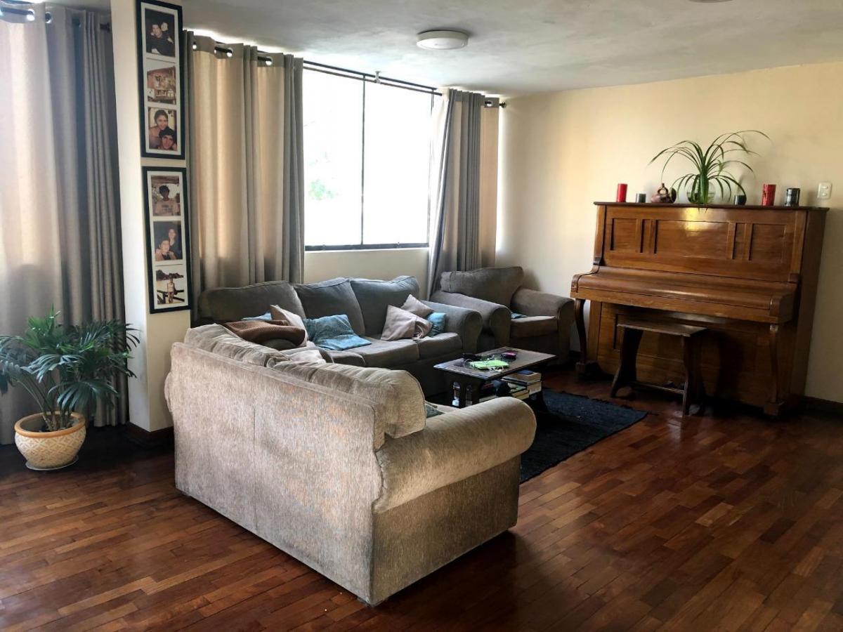 Dúplex Frente a Parque, 110 m² Terreno 3er y 4to Piso (Aires), 5 Dorm. y 5 Baños