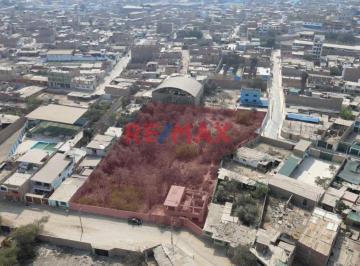 Terreno en Venta de 5, 000 m² con Doble Frente en Puente Piedra, Lima