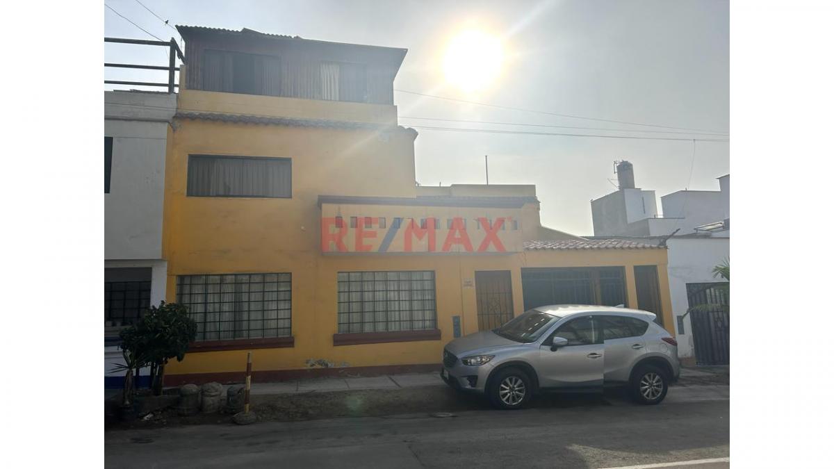 Terreno en Venta en Punta Hermosa, a Dos Cuadra de Playa Central