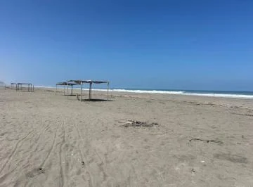 Venta Terreno Lote de Playa Camana Para Casa Playa Colindante con Las Cuevas 279 m²