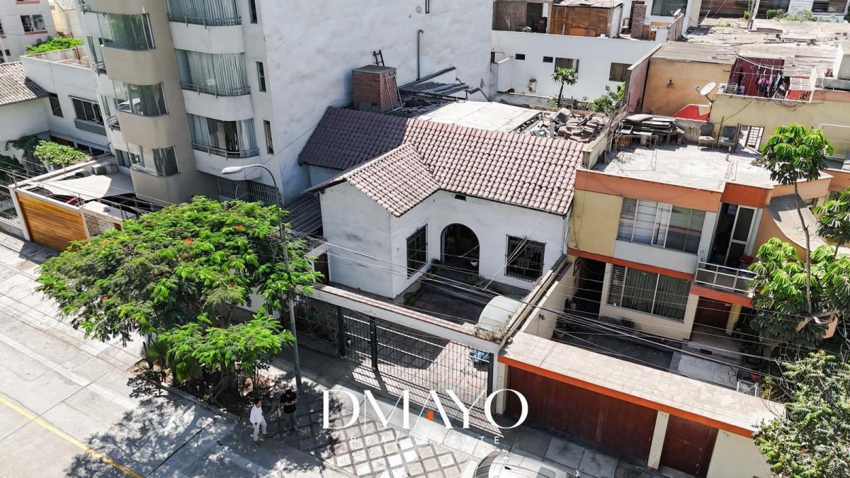 Terreno en Venta, Frente a Parque en San Borja