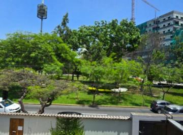Venta de Terreno en San Isidro. Esquina de 881 m². Altura 7 Piso. ID. T - 28