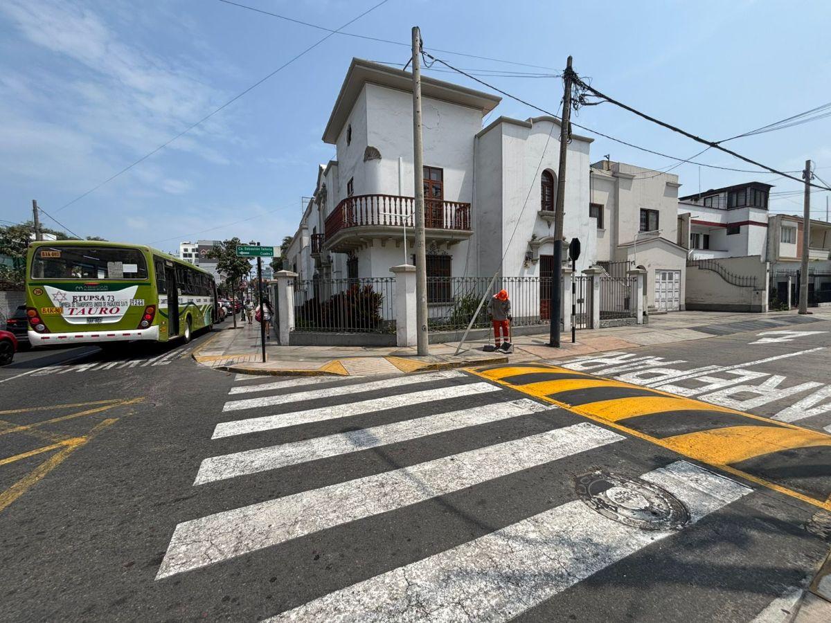 Venta de Casas Juntas Como Terreno - San Isidro