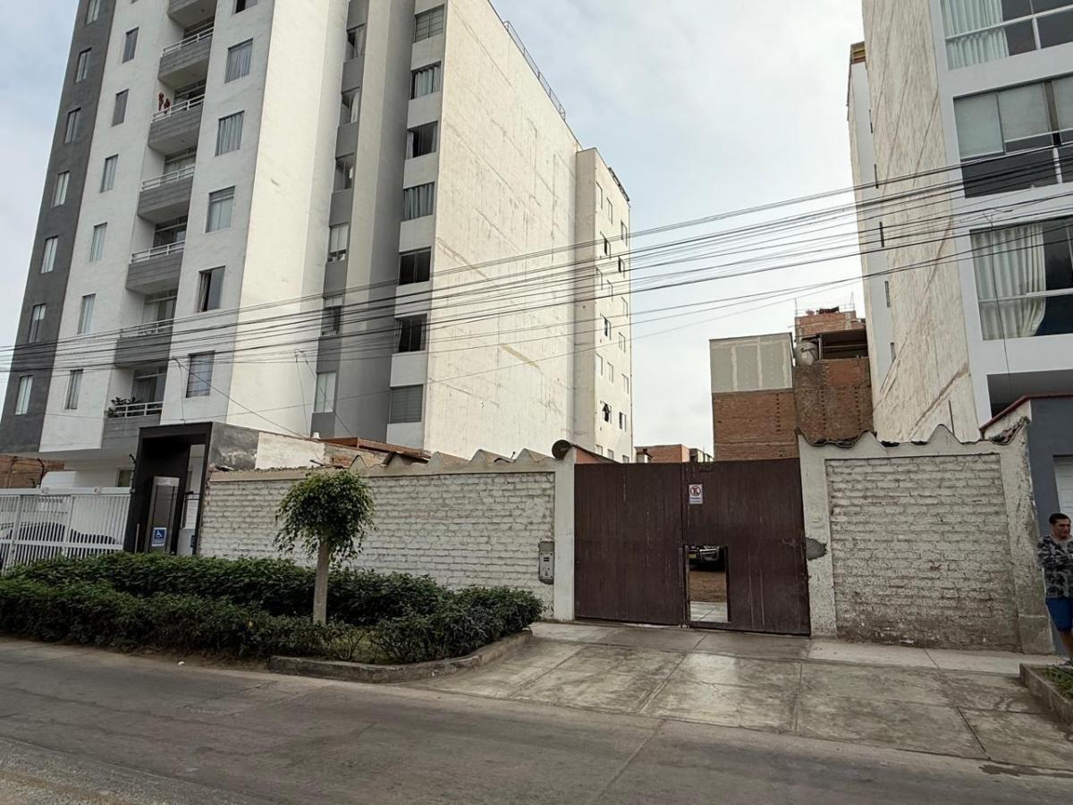Venta de Terreno Bien Ubicado Frente a Parque en Maranga San Miguel