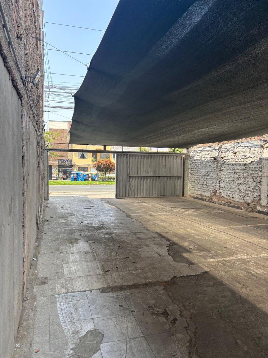 Venta de Terreno/local Comercial – Av. Ruiseñores (Cdra. 6), Santa Anita